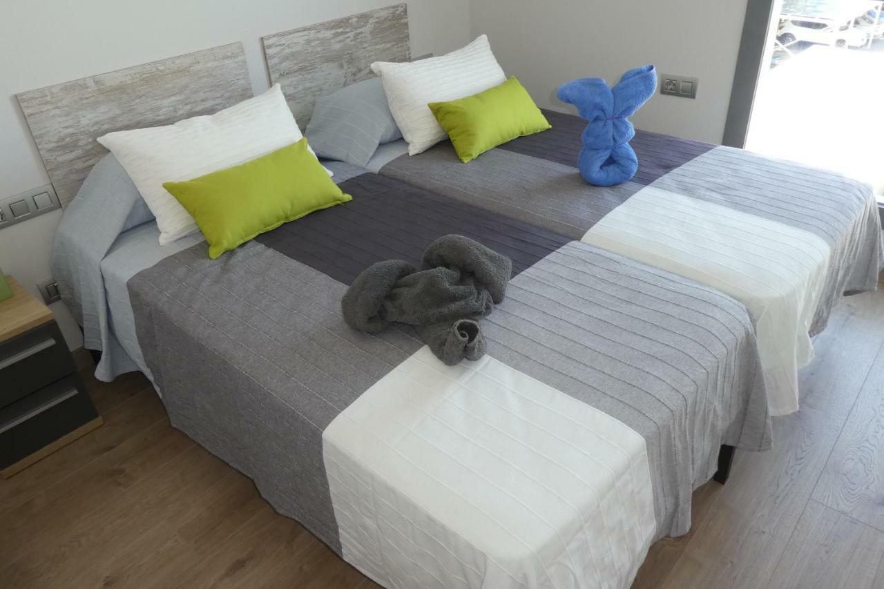 Appartement Plage Salata Rosas Экстерьер фото
